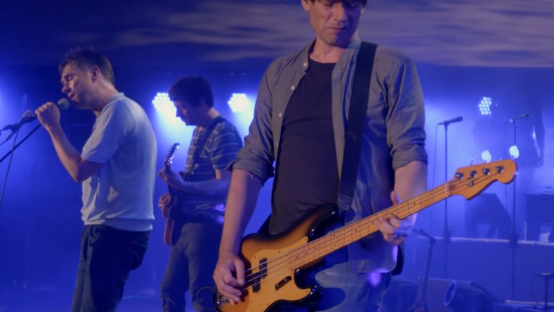 Damon Albarn, Graham Coxon e Alex James em cena do documentário <i>New World Towers</i>, do Blur  - Reprodução/Vídeo