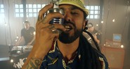 O rapper Msário em cena do clipe de "Alívio" - Reprodução/Vídeo