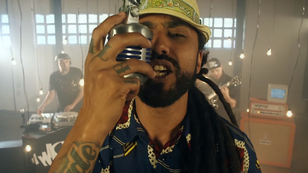 O rapper Msário em cena do clipe de "Alívio" - Reprodução/Vídeo