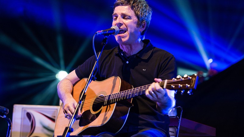 Noel Gallagher durante apresentação acústica com repertório do Oasis, no Royal Albert Hall, em Londres - Rex Features/AP