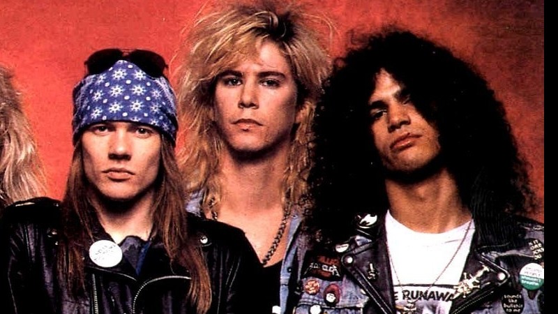 Slash, Duff McKagan e Axl Rose em foto do Guns N' Roses - Divulgação