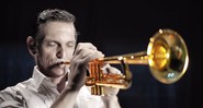 Paulo Miklos como Chet Baker - Victor Iemini/Divulgação