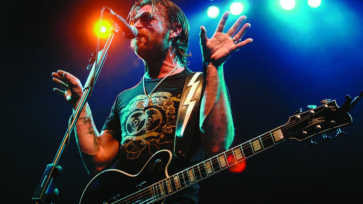 <b>Cabeça Erguida</b><br><br>
Jesse Hughes em Londres em janeiro de 2016.