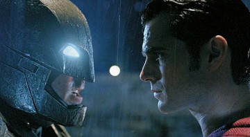 Batman (Ben Affleck) e Superman (Henry Cavill) vão bater de frente

 - Cortesia Warner Bros