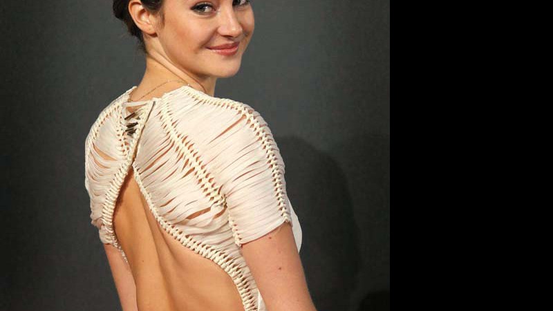 <b>FAZENDO POSE</b><br>
Shailene no tapete vermelho da première de Insurgente, em março de 2015 - Joel Ryan/Invision/AP