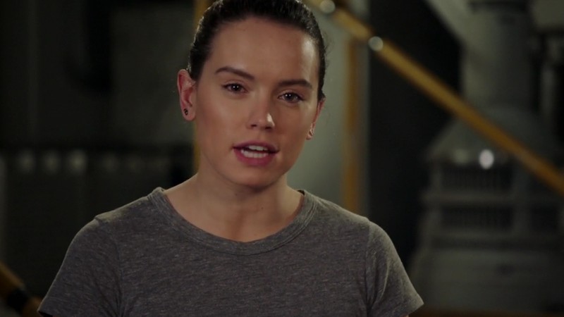 Daisy Ridley, a Rey de <i>O Despertar da Força<i> em vídeo desejando feliz Star Wars Day aos fãs da franquia - Reprodução/Vídeo