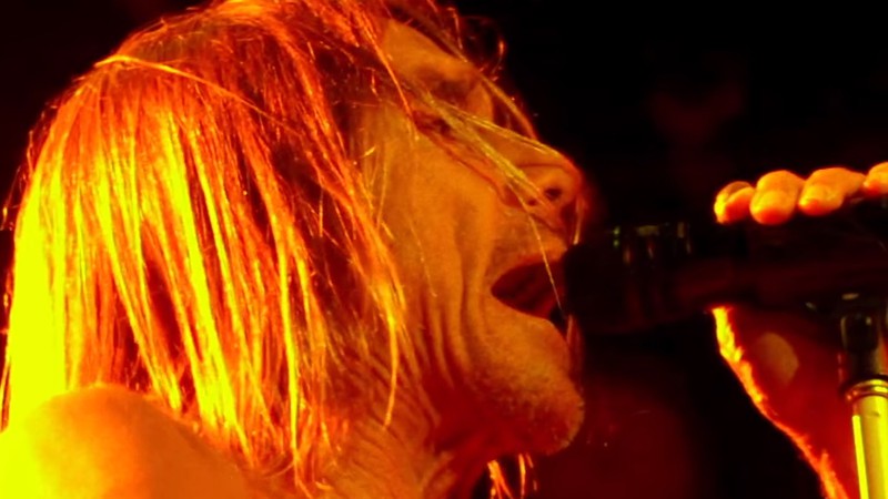 Iggy Pop em trecho do clipe de "Sunday", faixa dele com Josh Homme (Queens of the Stone Age) presente no disco <i>Post Pop Depression</i> - Reprodução/Vídeo