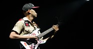 Tom Morello durante show do Rage Against the Machine no festival norte-americano Coachella de 2007 - Branimir Kvartuc/AP