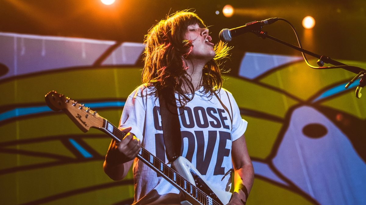 A cantora australiana Courtney Barnett durante show no The Forum, em Londres, (Inglaterra) - Rex Features/AP