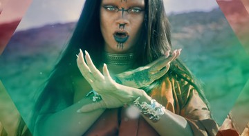 A cantora Rihanna em cena do clipe de “Sledgehammer”, da trilha sonora de <i>Star Trek: Sem Fronteiras</i> - Reprodução/Vídeo