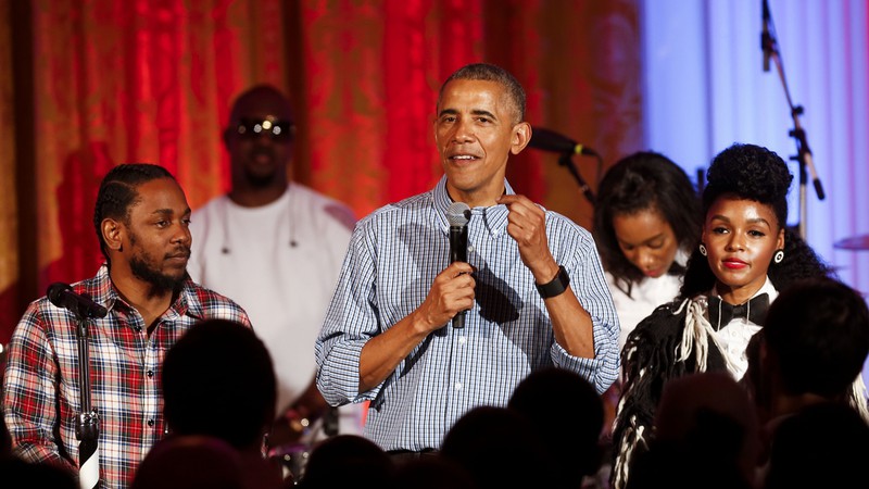 Kendrick Lamar, Barack Obama e Janelle Monáe durante churrasco em comemoração do Dia da Independência norte-americana, 4 de julho de 2016 - Sipa/AP