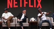 Nelson George, Baz Luhrmann e Grandmaster Flash durante painel da série <i>The Get Down</i>, em evento da Netflix em Los Angeles - Divulgação