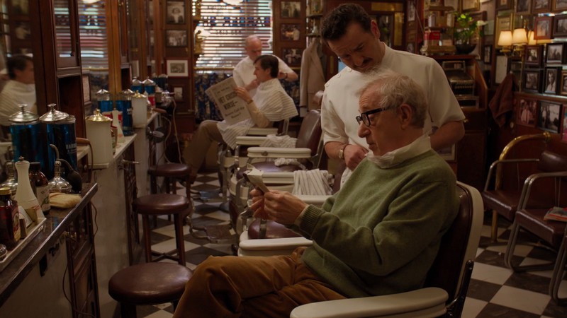 Woody Allen em cena da primeira cena da carreira dele, <i>Crisis in Six Scenes</i> (2016) - Reprodução/Vídeo