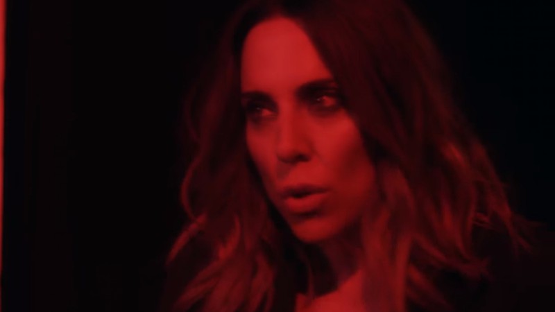 Mel C, ex-Spice Girls, em cena do clipe de “Anymore” - Reprodução/Vídeo