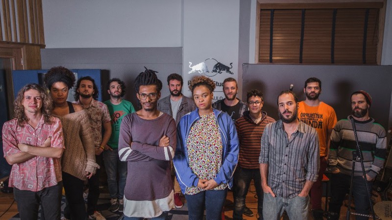 Liniker e Os Caramelows no Red Bull Studios, em São Paulo - Divulgação