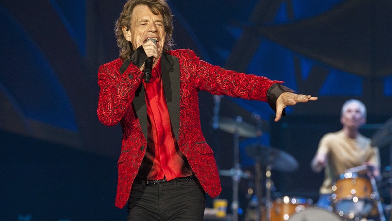 Mick Jagger, dos Rolling Stones, se apresenta no Indianapolis Motor Speedway (Foto: Barry Brecheisen/AP)