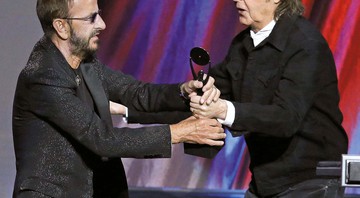 Ringo Starr segue como amigo fiel de Paul McCartney. Aqui, os dois estão juntos em 2015, em Cleveland, durante a cerimônia do Hall da Fama do Rock and Roll
 - Ap Photo/Mark Duran