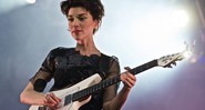 St. Vincent durante show em Nova York, em 2015 - Robert Altman/Invision/AP