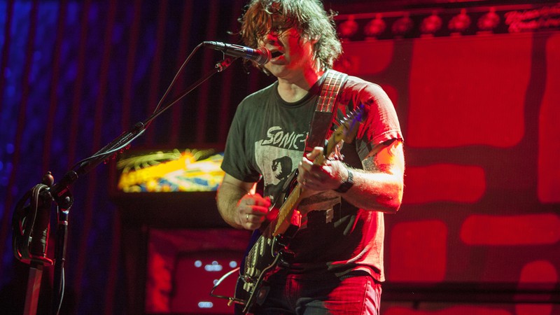 Ryan Adams durante show no festival norte-americano South by Southwest, em março de 2016 - Barry Brecheisen/Invision/AP