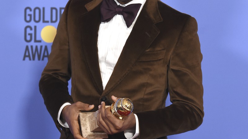 Donald Glover na cerimônia de entrega dos prêmios Globo de Ouro 2017 - Jordan Strauss/Invision/AP