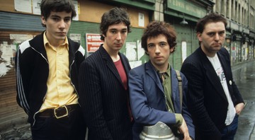 John Maher, Steve Diggle, Pete Shelley e Garth Smith: o Buzzcocks em Londres, em foto de 1977 - Rex Features/AP