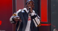 Migos durante performance no <i>Jimmy Kimmel Live!</i> - Reprodução/Vídeo