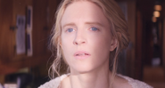 A atriz Brit Marling como Prairie Johnson em <i>The OA</i> - Reprodução/Netflix