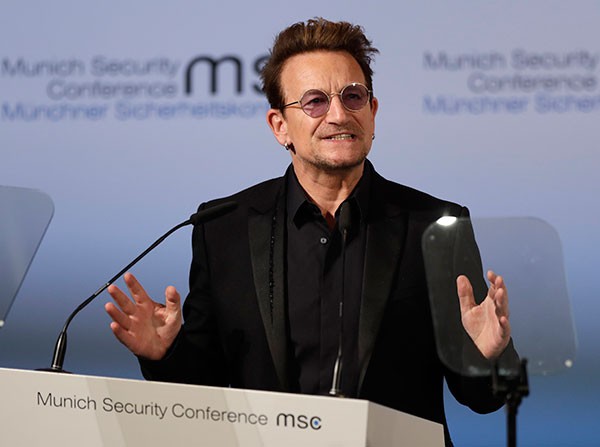 Bono na Conferência de Segurança de Munique - ASSOCIATED PRESS