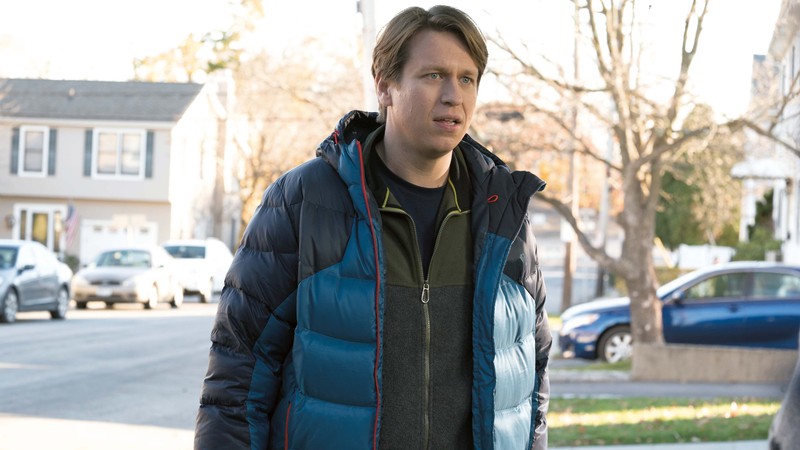 <b>Tapa na Cara</b><br>
Holmes vai perdendo a inocência na série - Pete Holmes