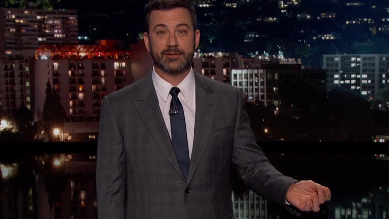 A apresentador Jimmy Kimmel no programa dele, <i>Jimmy Kimmel Live!</i> - Reprodução/Vídeo