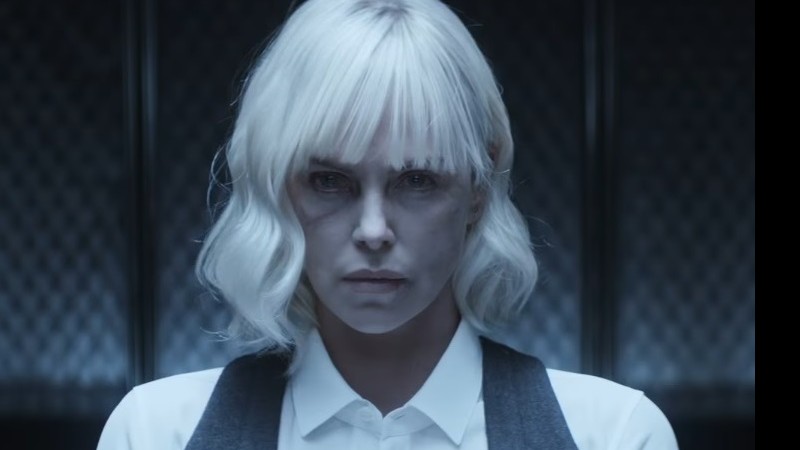 Charlize Theron em cena do filme <i>Atômica</i> - Reprodução/Youtube