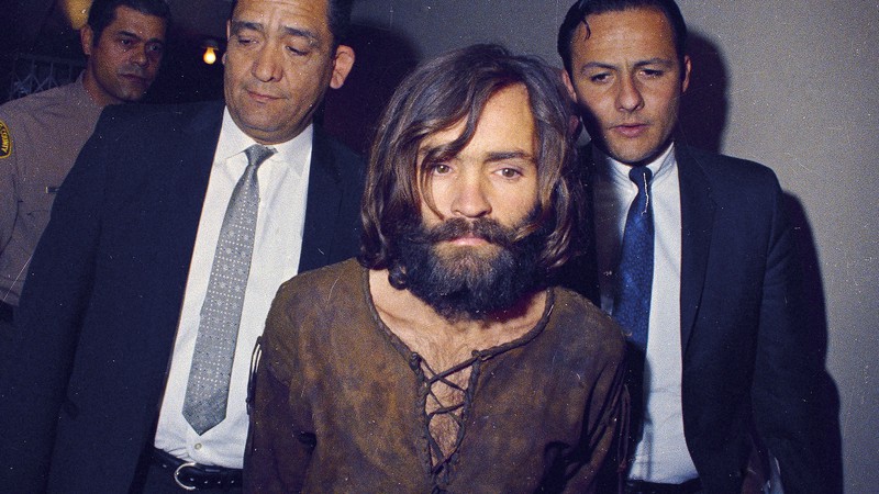 Foto de 1969 de Charles Manson, ano de sua condenação pelo envolvimento no assassinato da atriz Sharon Tate.  - AP