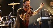 Adam Levine em apresentação em Hollywood - AP