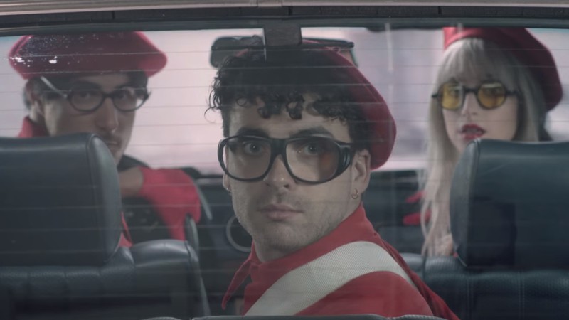 Paramore no clipe de "Told You So" - Reprodução