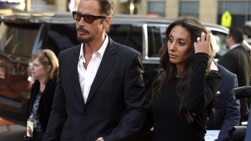 Chris Cornell e Vicky (Foto: Chris Pizzello/Invision/AP)