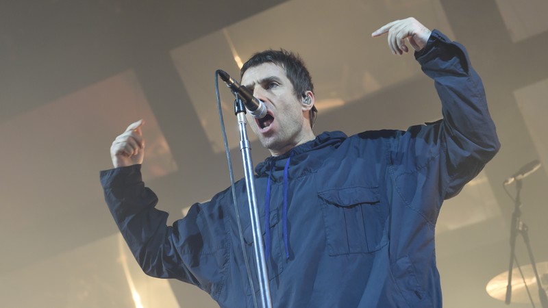 Liam Gallagher, ex-vocalista do Oasis, no primeiro show solo dele - AP