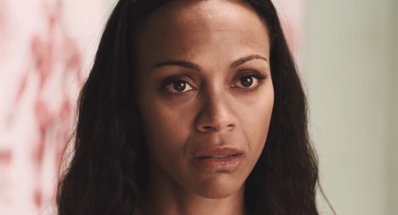 Zoe Saldana no clipe de "Free Me", da Sia - Reprodução/Vídeo