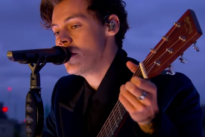 Harry Styles no <i>The Late Late Show</i> - Reprodução