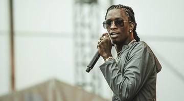 O rapper norte-americano Young Thug durante performance no festival Roskilde, na Dinamarca - Rex Features/AP