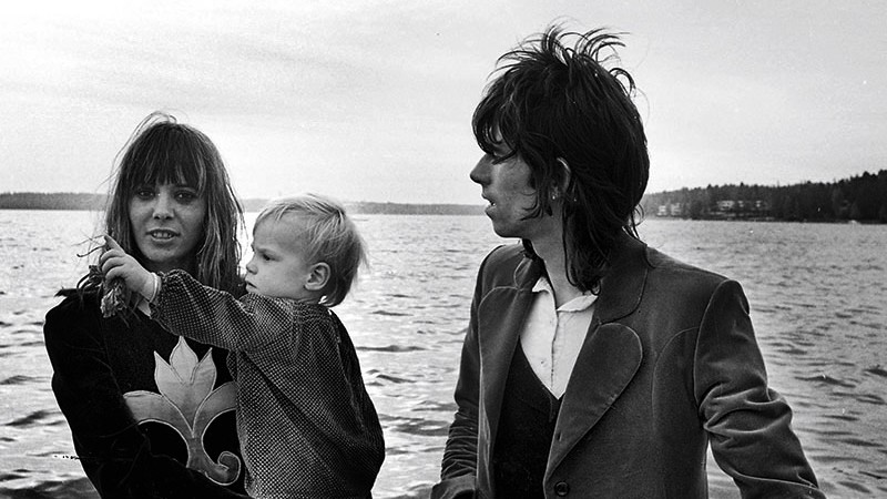 <b>Vida em Família</b><br>
Anita, Keith Richards e o filho Marlon na Finlândia, em 1970
 - Ilpo Musto / Rex Features/ AP