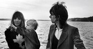 <b>Vida em Família</b><br>
Anita, Keith Richards e o filho Marlon na Finlândia, em 1970
 - Ilpo Musto / Rex Features/ AP