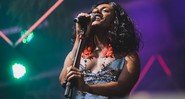 Liniker e os Caramelows durante performance no Coala Festival 2017, em São Paulo - Welsey Allen/IHateFlash/Divulgação