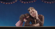 Miley Cyrus em cena do clipe de "Younger Now", faixa título do LP dela - Reprodução/Vídeo