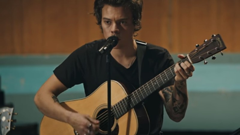 Harry Styles em cena do documentário <i>Harry Styles: Behind the Album</i> - Reprodução/Vídeo