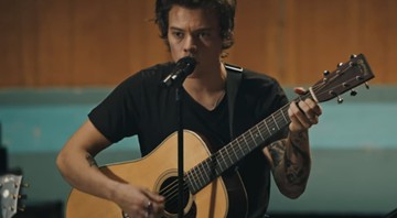 Harry Styles em cena do documentário <i>Harry Styles: Behind the Album</i> - Reprodução/Vídeo