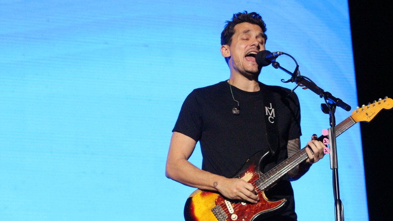 John Mayer em São Paulo, em perfomance no Allianz Parque em 2017 - Ana Luiza Ponciano