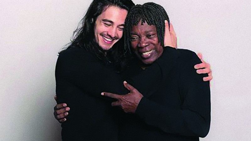 Milton Nascimento e Tiago Iorc - Reprodução/Facebook