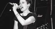 <b>Tempos Áureos</b><br>
Dolores à frente do Cranberries em 1992, em São Francisco

 - Anthony Pidgeon/Mediapunch/Ipx/AP Photo