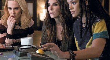 <b>Criminosas Espertas</b><br>
Sarah, Sandra Bullock e Rihanna armando em <i>Oito Mulheres e um Segredo</i>
 - Barry Wetcher/Warner Bros. /Divulgação