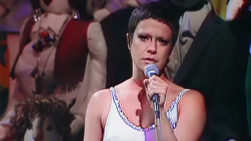 Elis Regina no vídeo remasterizado de “Como Nossos Pais” - Reprodução